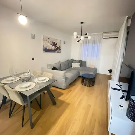 Naomi Znjan Apartment Split